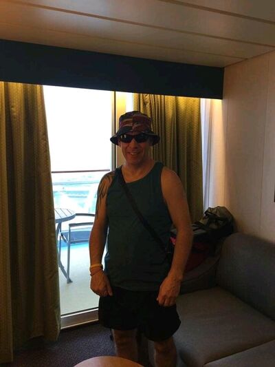  ,   Damian, 54 ,     , c 
