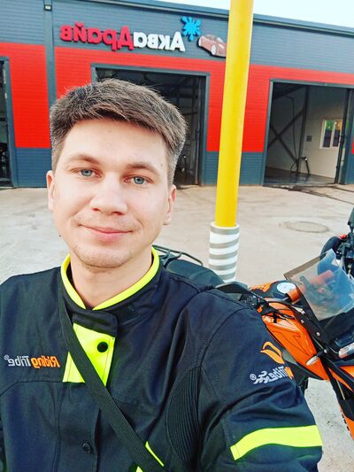  ,   Anton, 32 ,   ,   , c 