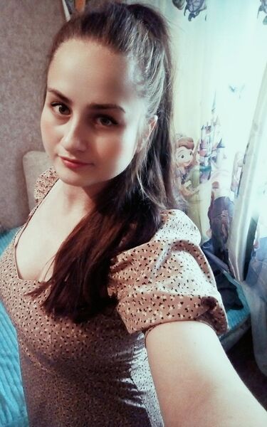  -,   Eva, 31 ,   ,   