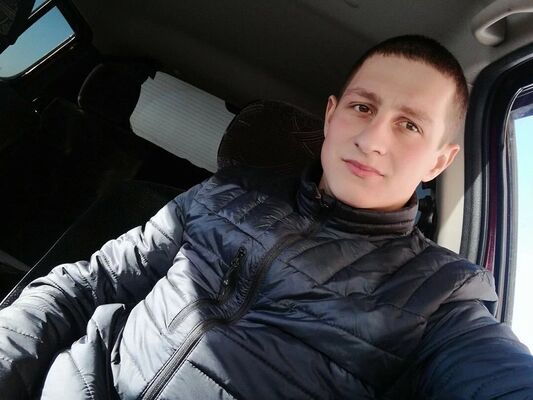  ,   Artur, 29 ,   ,   