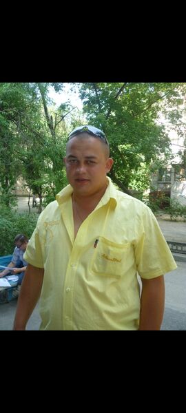  ,   Maxim, 37 ,   c 
