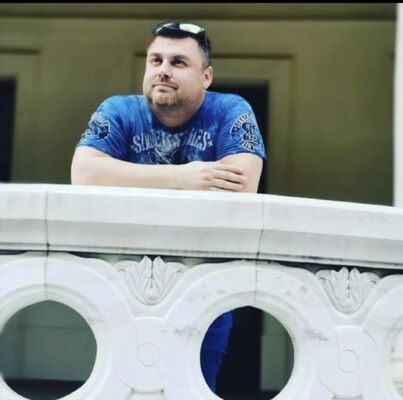  ,   Al, 39 ,     