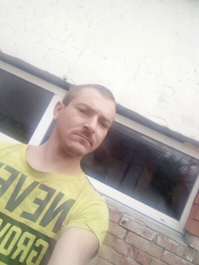  ,   Victor, 32 ,   ,   , c , 