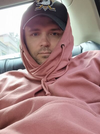  ,   Konstantin, 32 ,   ,   , c 