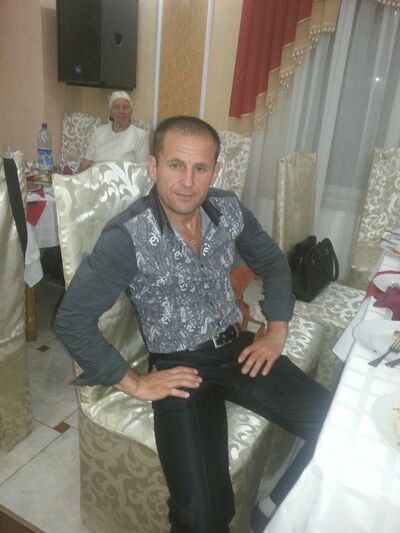  ,   Anton, 51 ,   ,   , c 