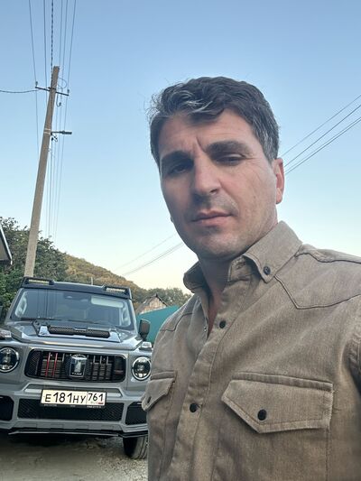  --,   Ali, 42 ,   ,   