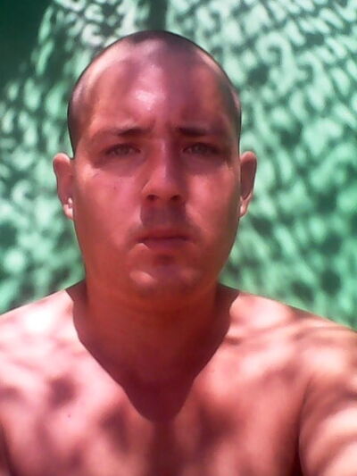  ,   Alecs, 41 ,   