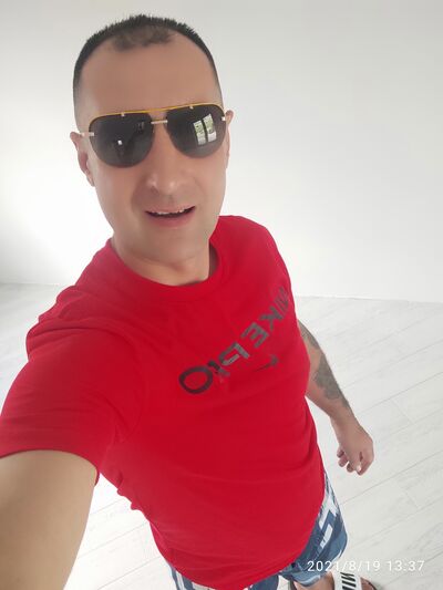  ,   Andrej, 35 ,   ,   