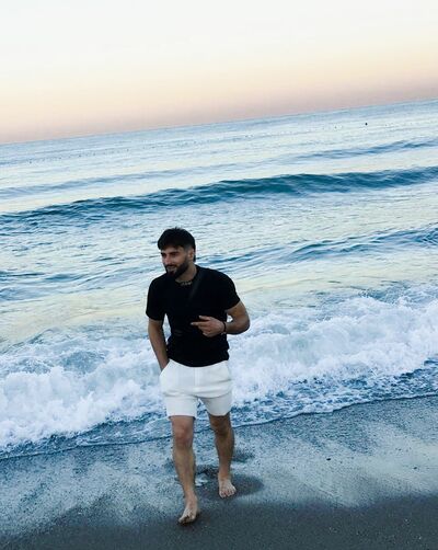  ,   Liviu, 27 ,   ,   