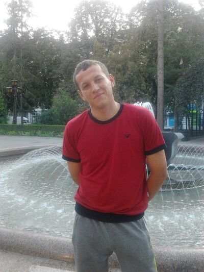  ,   Jarik, 32 ,   