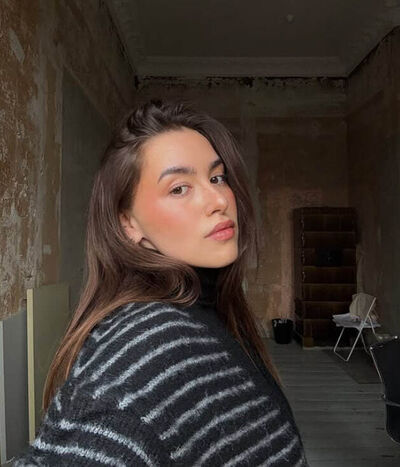  ,   Maria, 27 ,   ,   