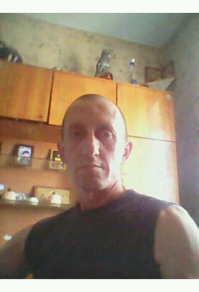  ,   Viktor, 51 ,     , c 