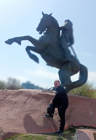  ,   Stanislav, 43 ,   ,   , c 