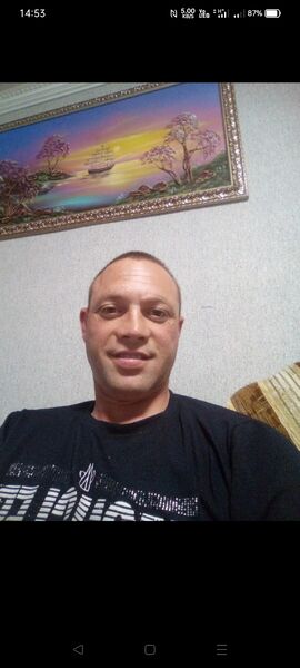  ,   Viktor, 37 ,   ,   