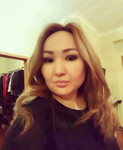  ,   Aina, 41 ,  