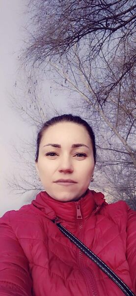  ,   Tatiana, 38 ,   c 