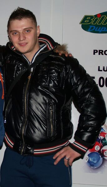  ,   Marcel, 37 ,   ,   , c 