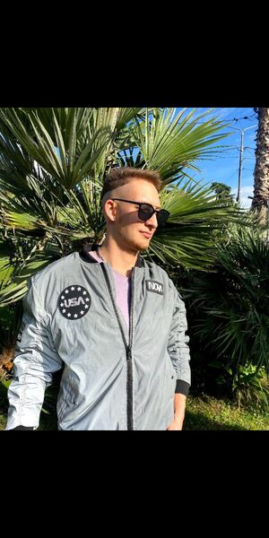  ,   Aleks, 21 ,   ,   