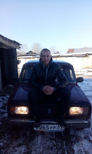  ,   Alex, 37 ,   ,   