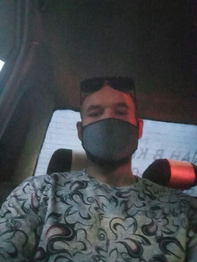  ,   Maksim, 37 ,   ,   , c 