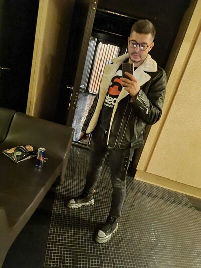  ,   Nikolay, 32 ,   ,   , c , 