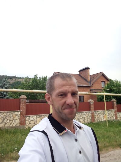  ,   Nikolay, 40 ,   c 