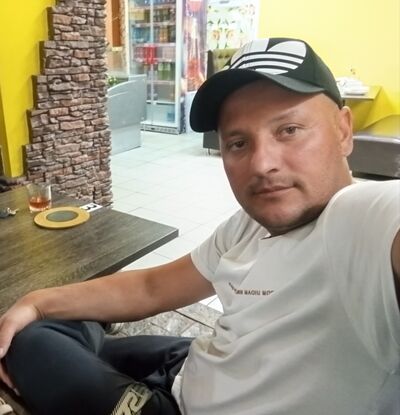  ,   Komil, 39 ,   ,   
