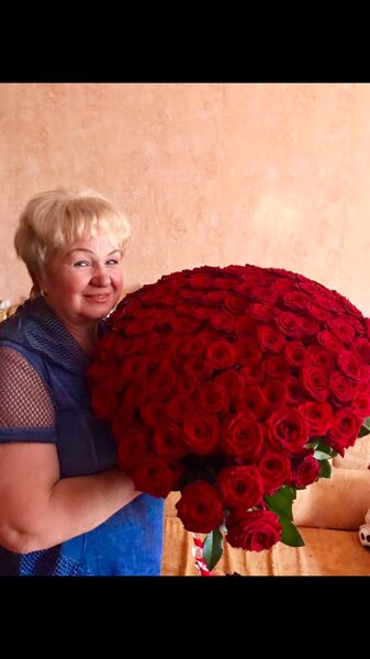 Знакомства Харьков, фото женщины Елена, 62 года, познакомится для флирта, любви и романтики, cерьезных отношений