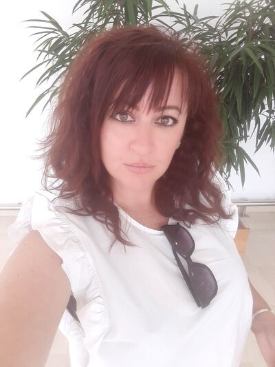  -,   Nadia, 46 ,  