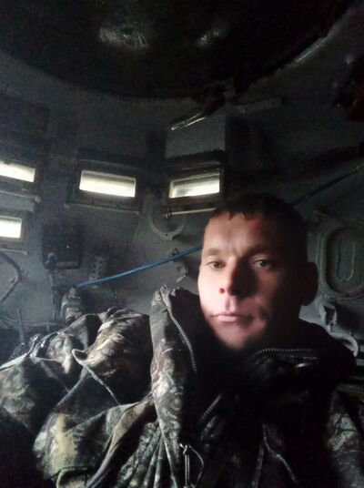  ,   Viktor, 38 ,   ,   