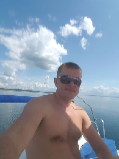  ,   Andrej, 43 ,   ,   , c 