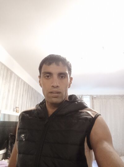  ,   Vasily, 32 ,   ,   , c , 