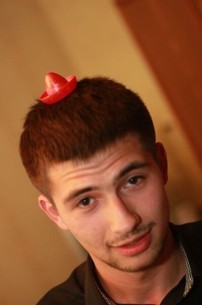  ,   Rustam, 32 ,   ,   , c 