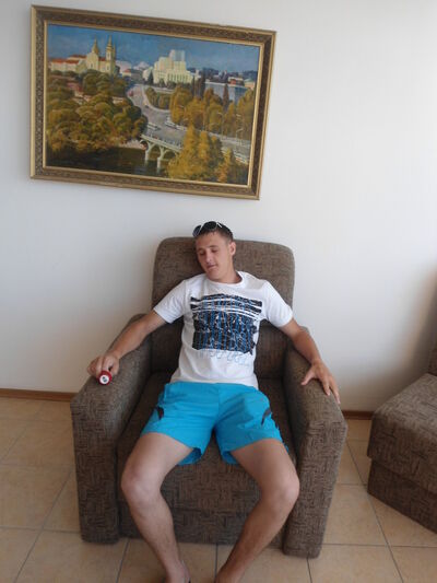  ,   Oleg, 37 ,   