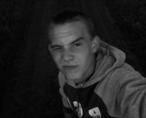  ,   Oleg, 25 ,   ,   , c , 