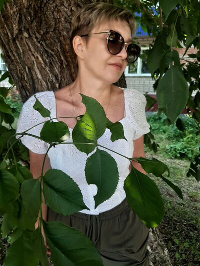  ,   Karalina, 54 ,     , c 