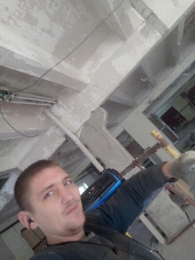  ,   Leonid, 33 ,   , c 
