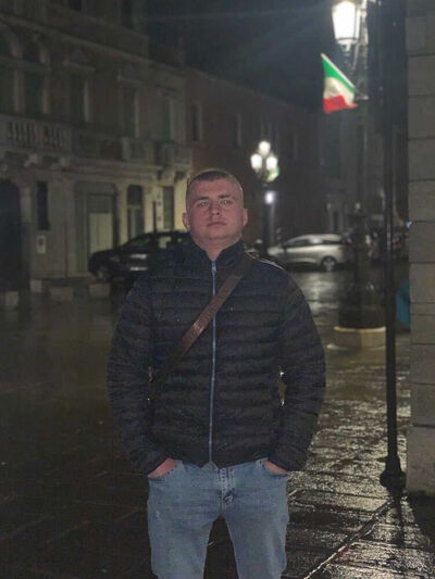  ,   Ihor, 21 ,   ,   