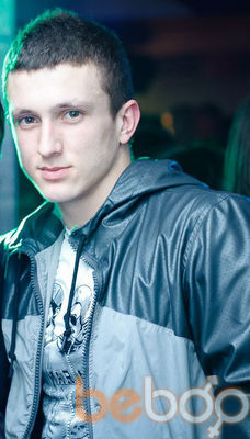  ,   Djek, 33 ,   