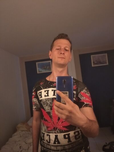  ,   Mykhailo, 33 ,   ,   , c 