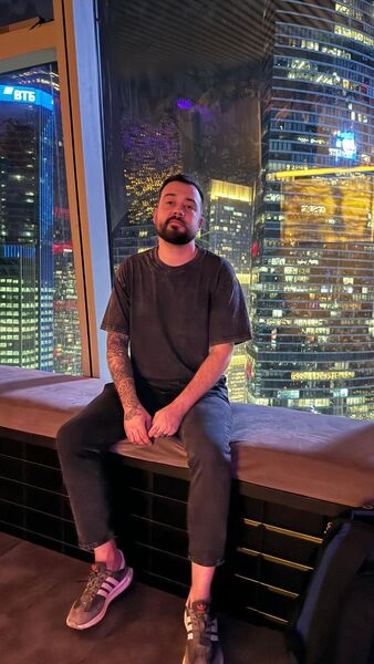  ,   Vitaly, 30 ,   ,   