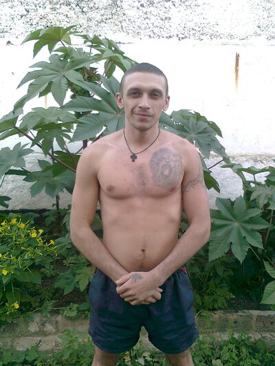  ,   Dima zhitnik, 42 ,  