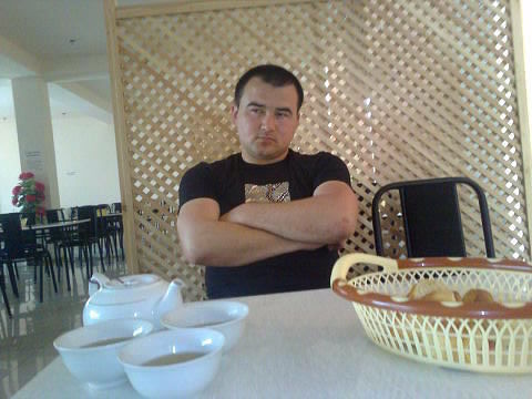  15916090  Bexruz, 36 ,    