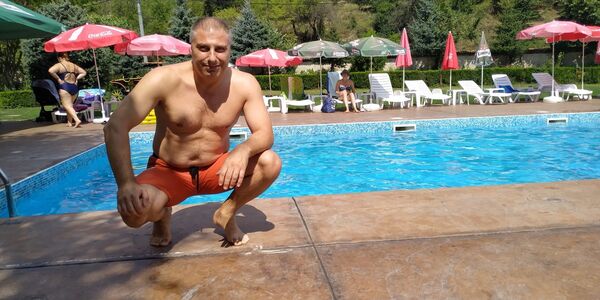  ,   Kiril Tsarev, 52 ,   ,   , c 