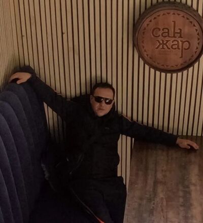  ,   Alex, 40 ,   ,   , c , 