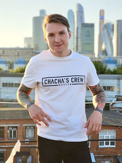  ,   Sergio, 32 ,   c 