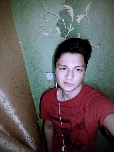  ,   Denis, 28 ,   