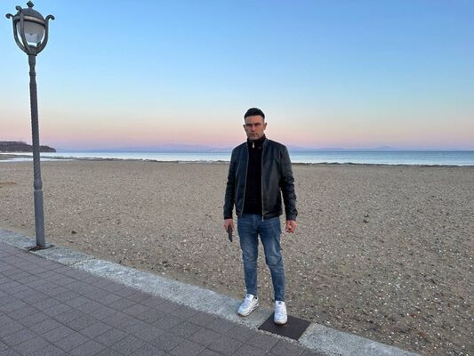  ,   Adam, 33 ,   ,   