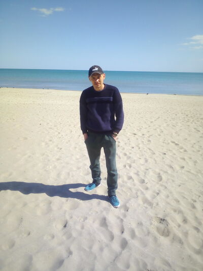 ,   Serega, 39 ,   