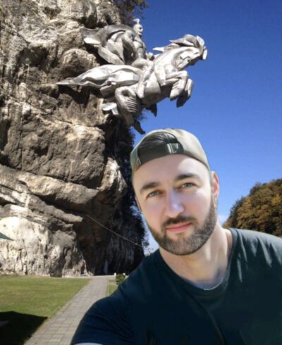  ,   Georgy, 35 ,  